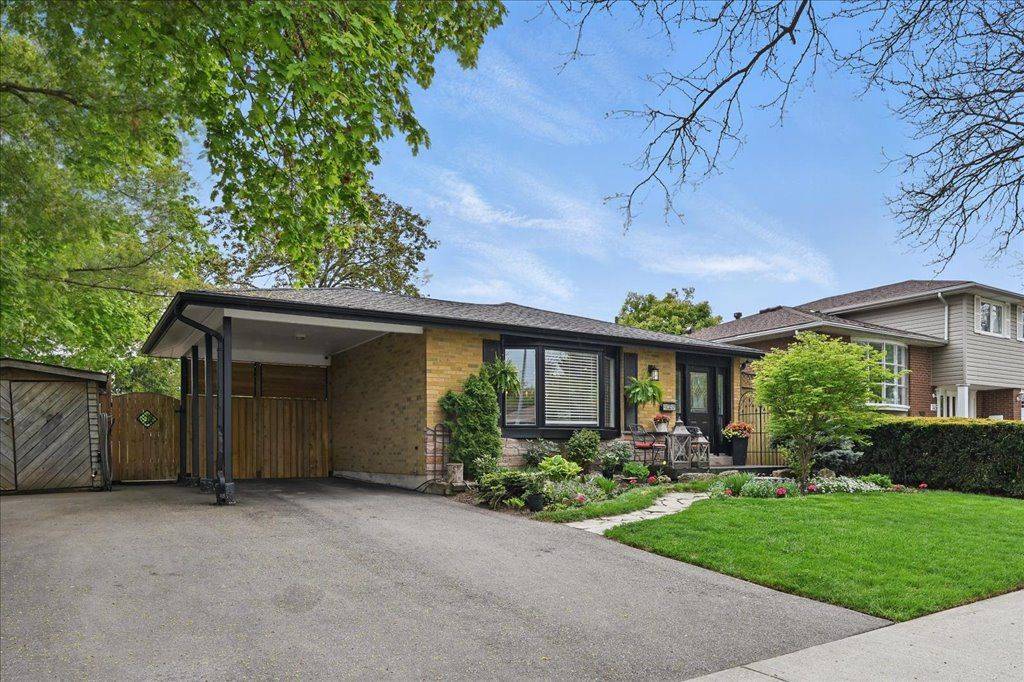 Burlington, ON L7L 4J8,747 MULLIN WAY