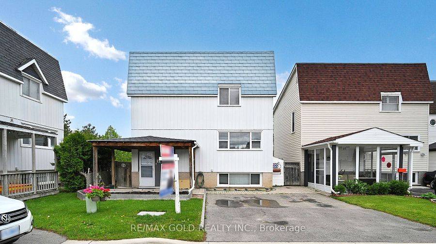 12 Homer SQ, Brampton, ON L6S 1X9