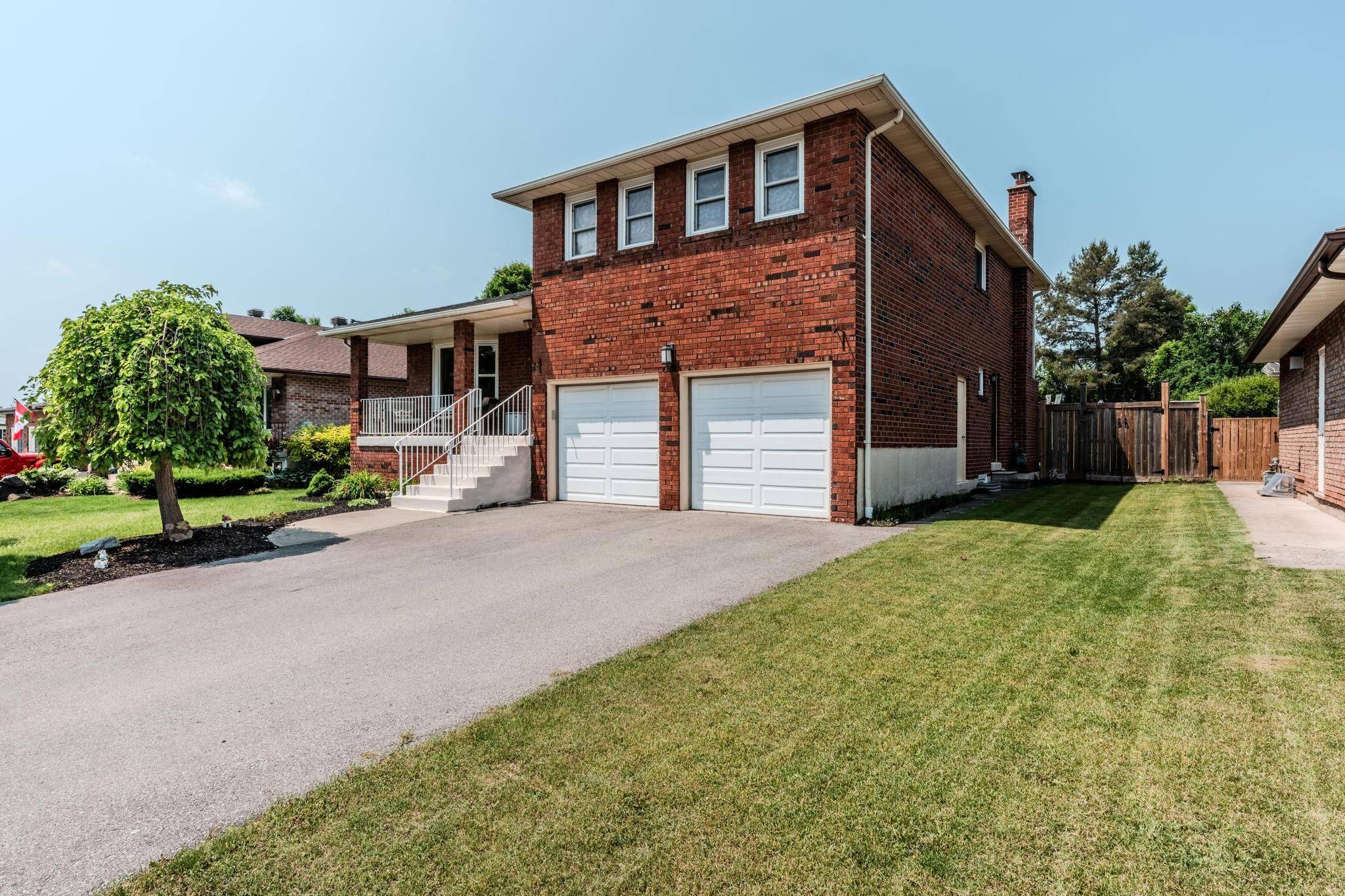 22 Hillside DR, Halton Hills, ON L7G 4W3