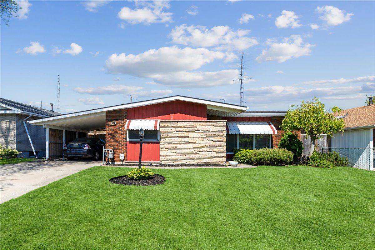 108 Nash RD S, Hamilton, ON L8K 4J7