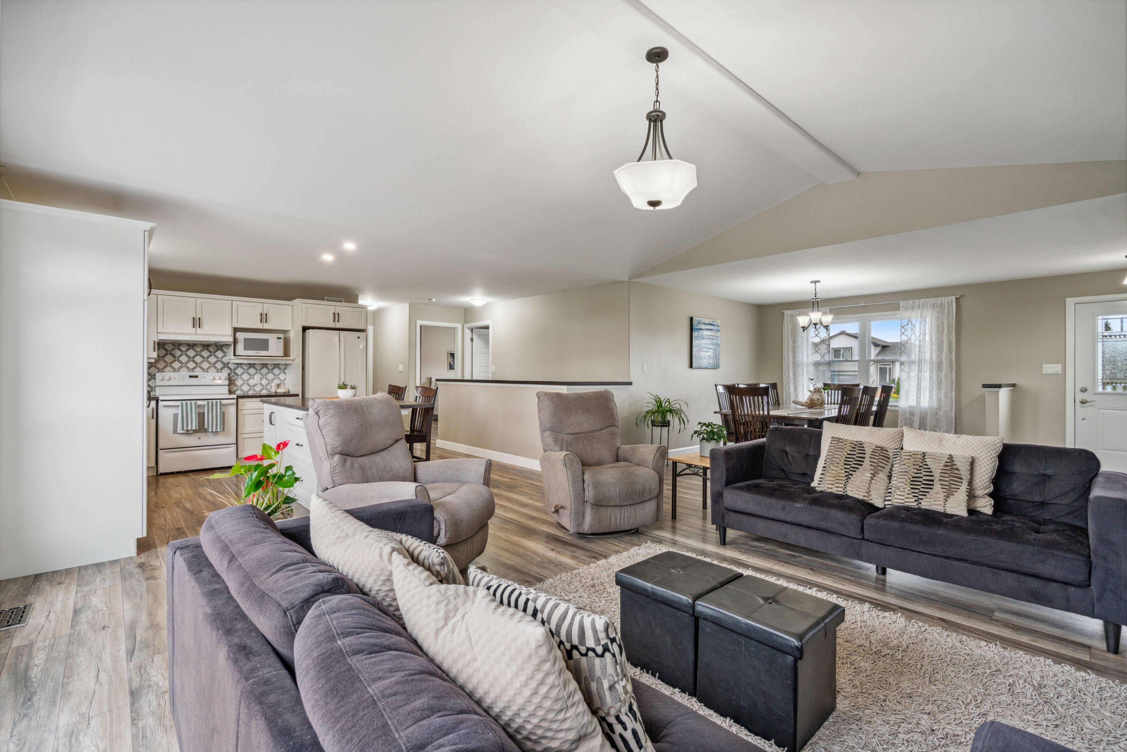North Grenville, ON K0G 1T0,3 Rachelle CRES