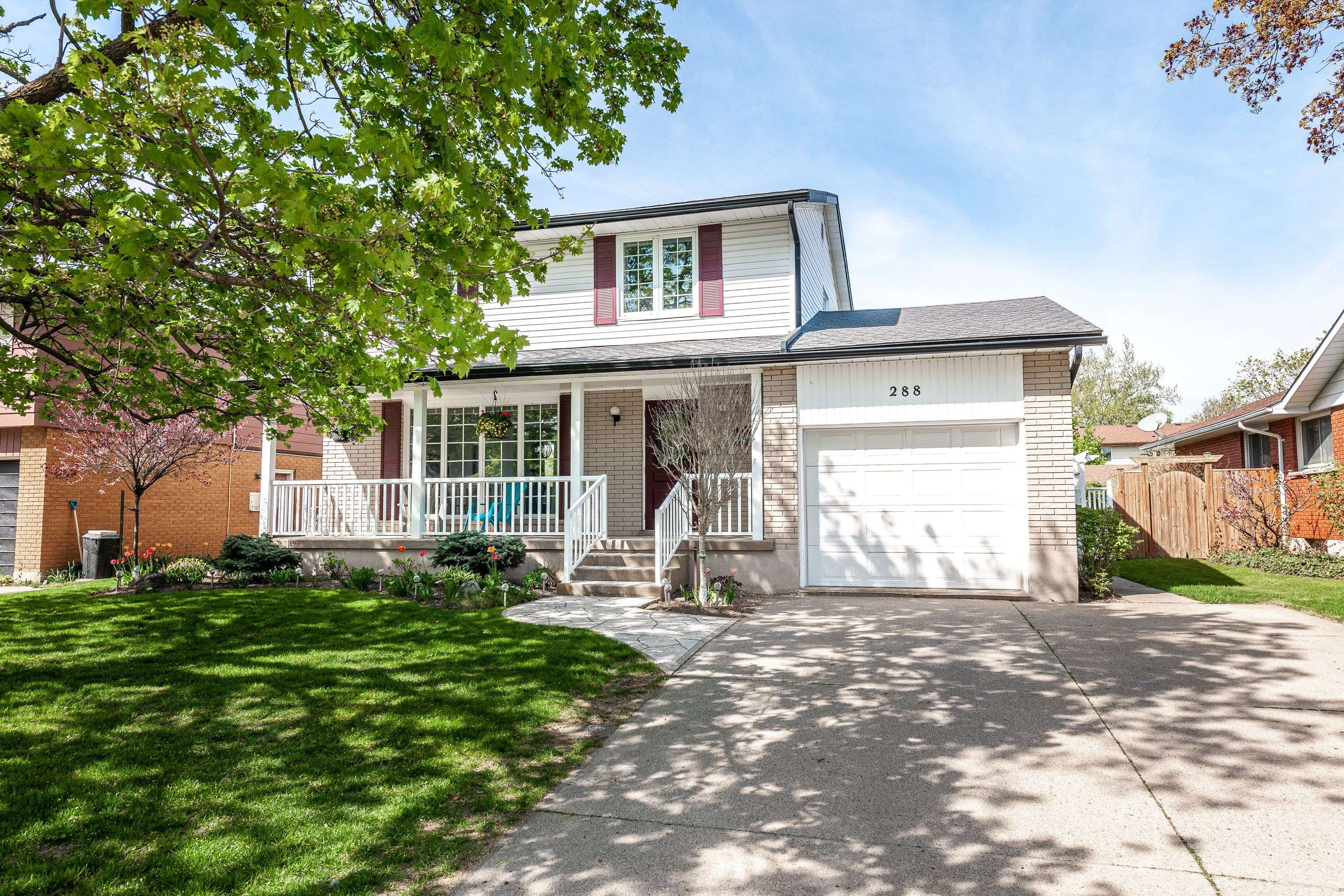 Stratford, ON N5A 5Z8,288 Britannia ST