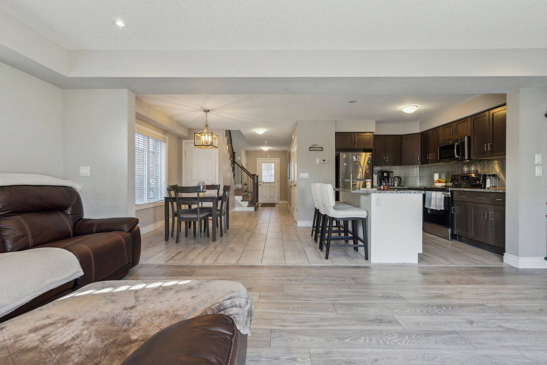 Cambridge, ON N0B 1M0,625 Blackbridge RD #10
