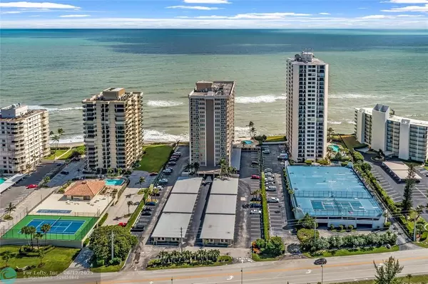 Singer Island, FL 33404,5440 N Ocean Dr #806