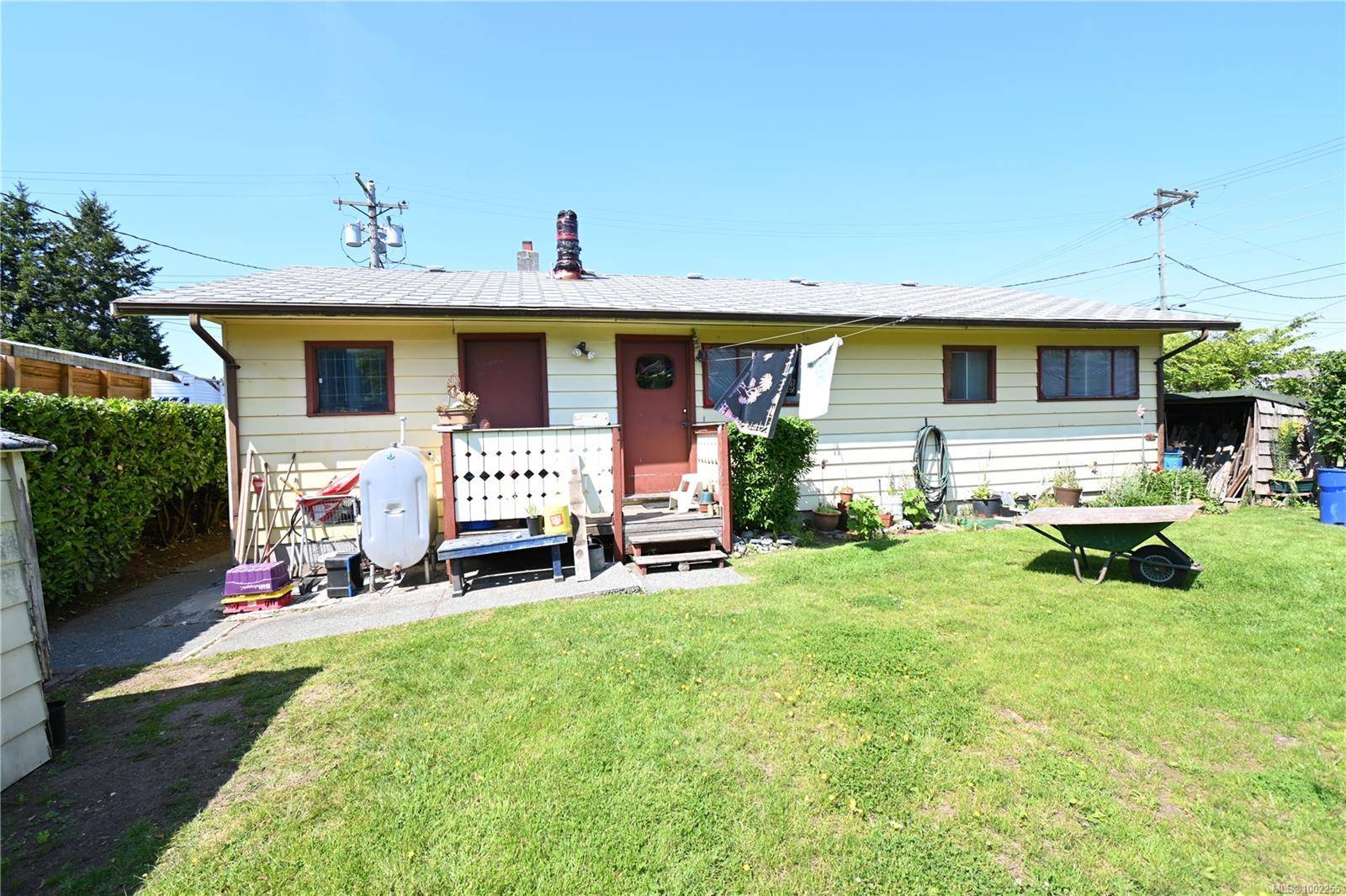 Campbell River, BC V9W 4K3,2115 15th Ave