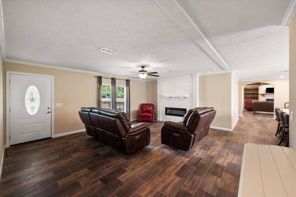 Corsicana, TX 75109,1524 SE County Road 3135