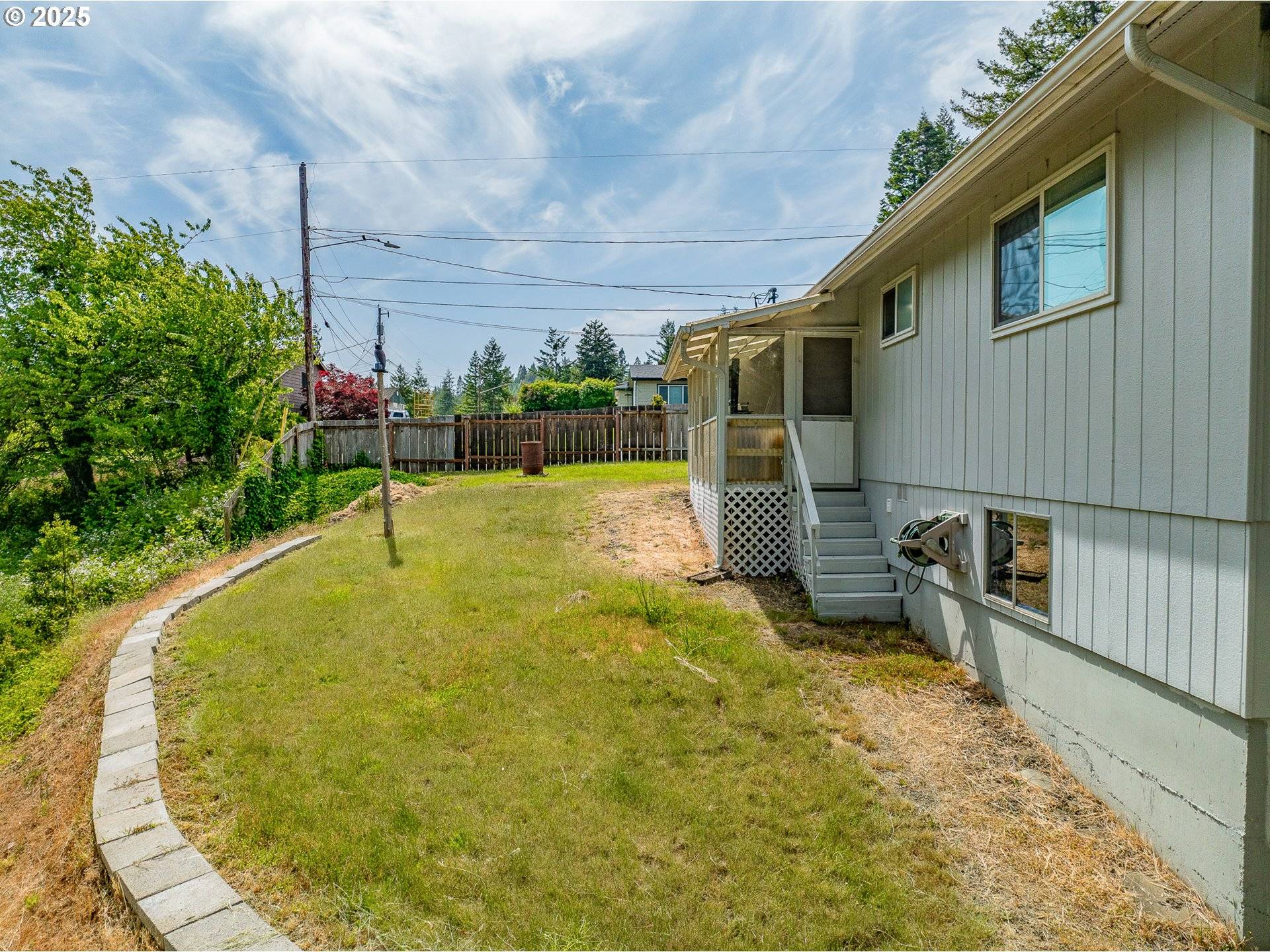 Coquille, OR 97423,797 W 15TH ST