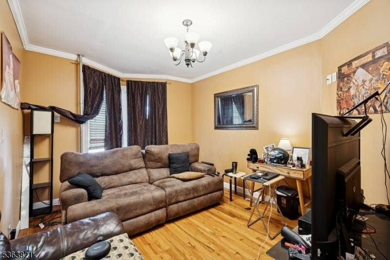 Newark City, NJ 07103,36 1/2 Hecker St
