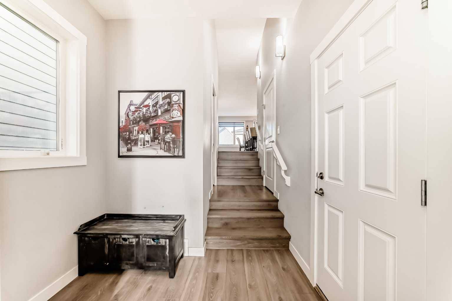 Calgary, AB T3M 2X5,47 Cranbrook GDNS Southeast