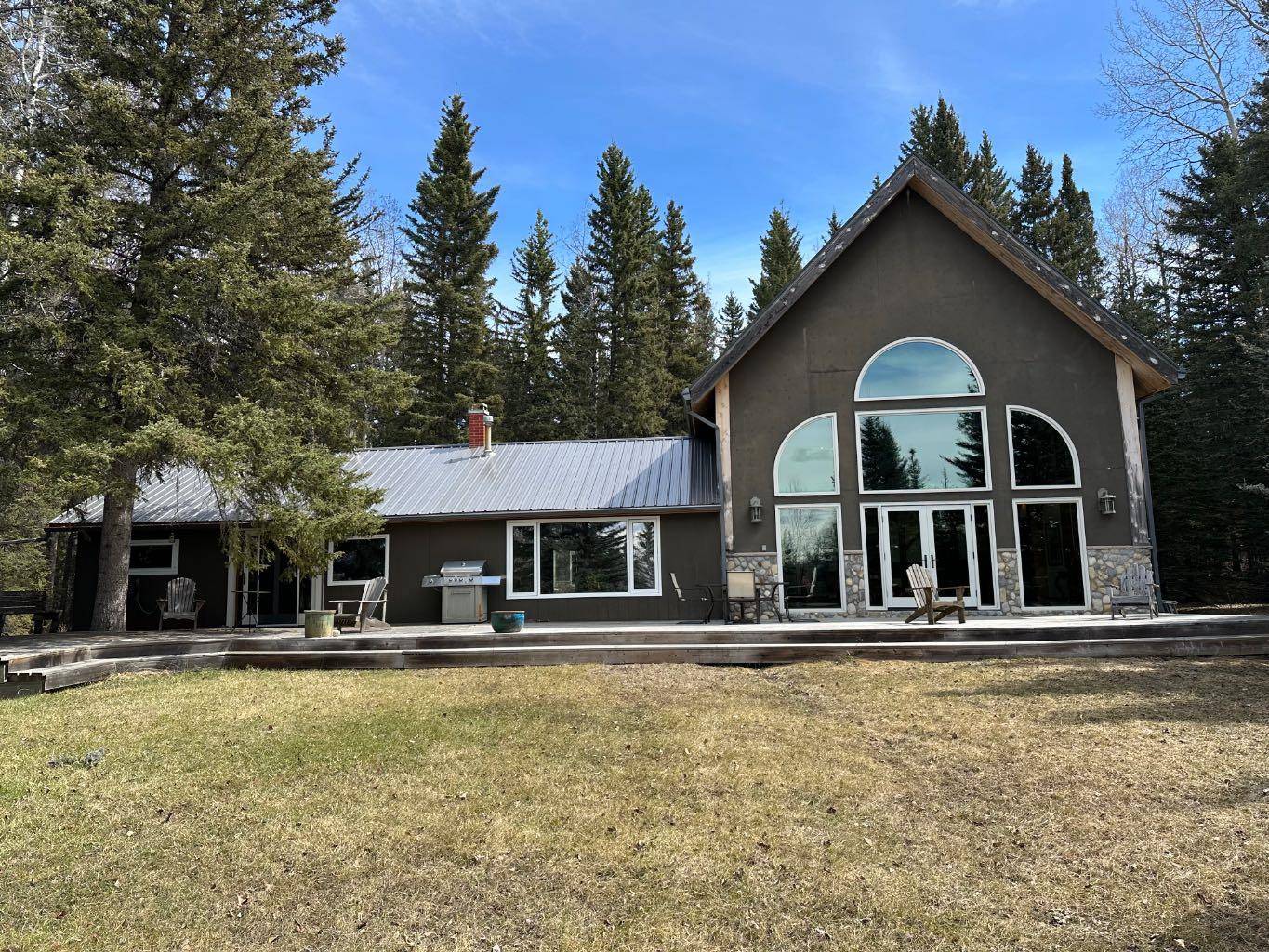 32376 760 HWY #10, Rural Mountain View County, AB T0M1X0