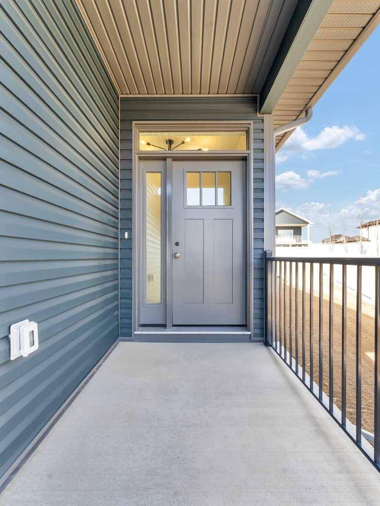 Medicine Hat, AB T1B 0P4,207 Hamptons CRES Southeast