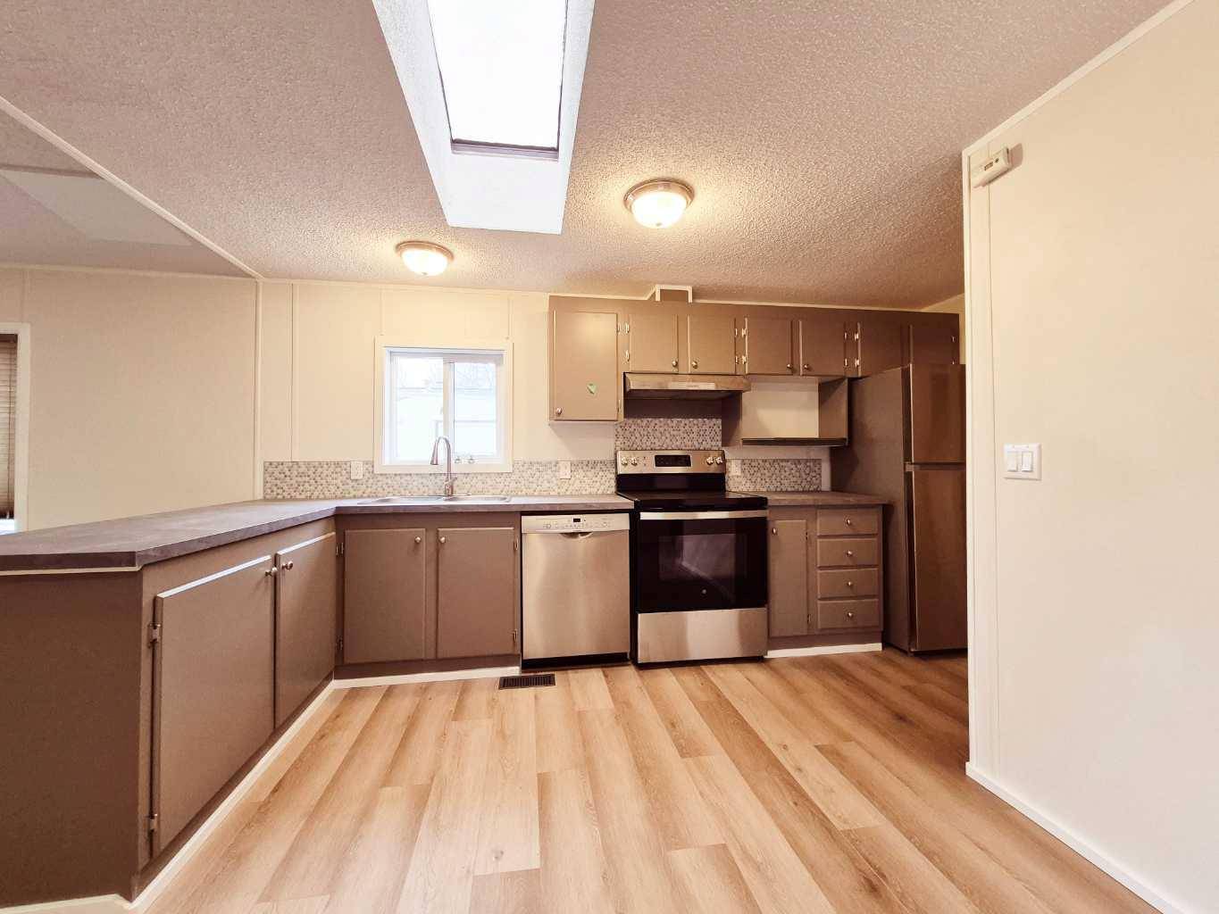 Olds, AB T4H 1G7,5800 46 ST #36