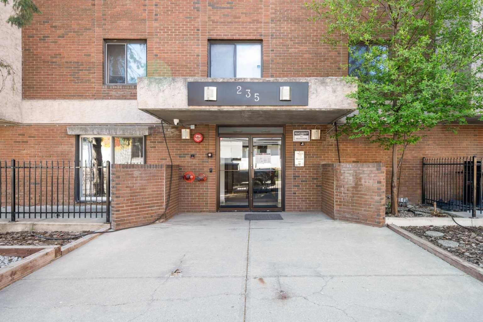 Calgary, AB T2R0P6,235 15 AVE Southwest #402