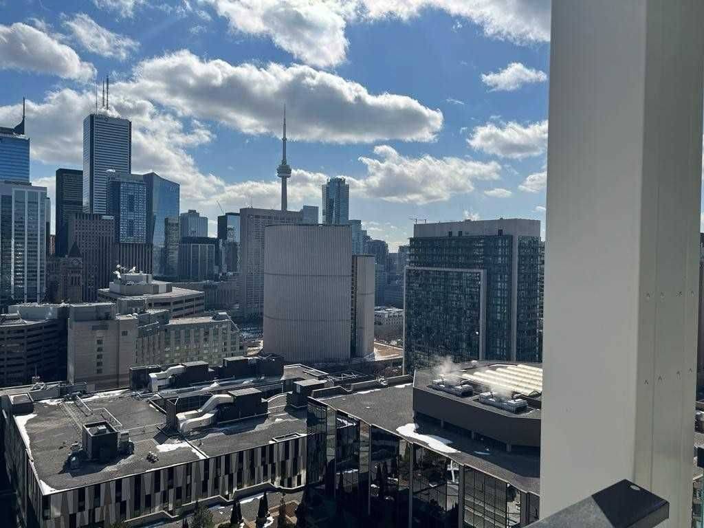 Toronto C01, ON M5G 1C9,20 Edward ST #2303