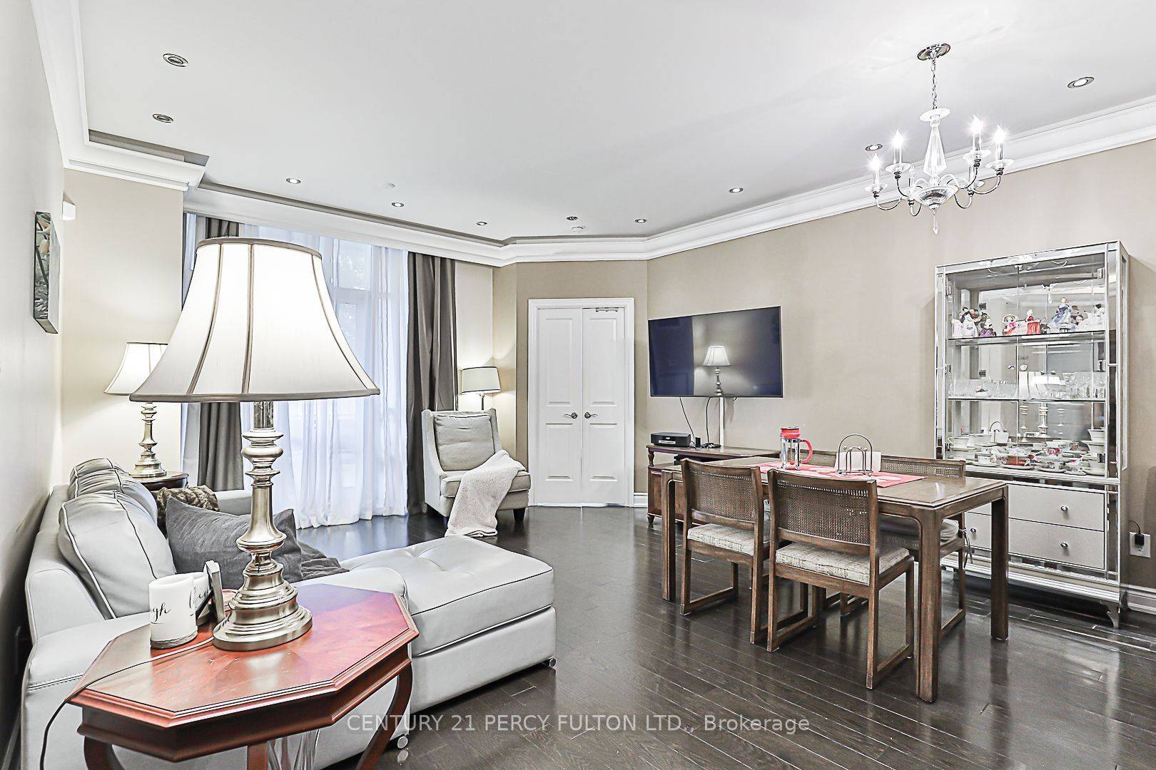 Toronto C15, ON M2J 0B1,10 Bloorview PL #119