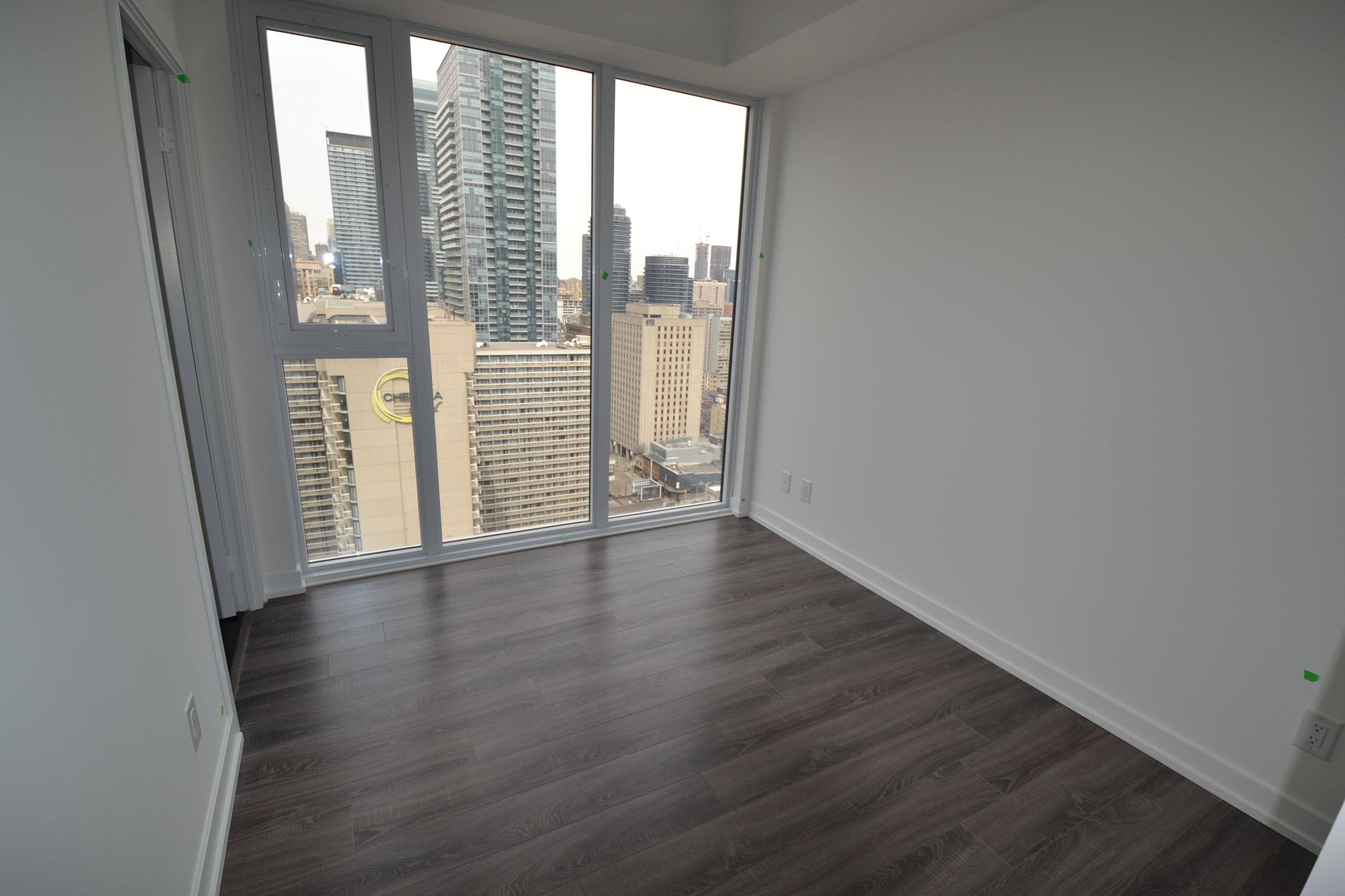 Toronto C01, ON M5G 1C9,20 Edward ST #2615