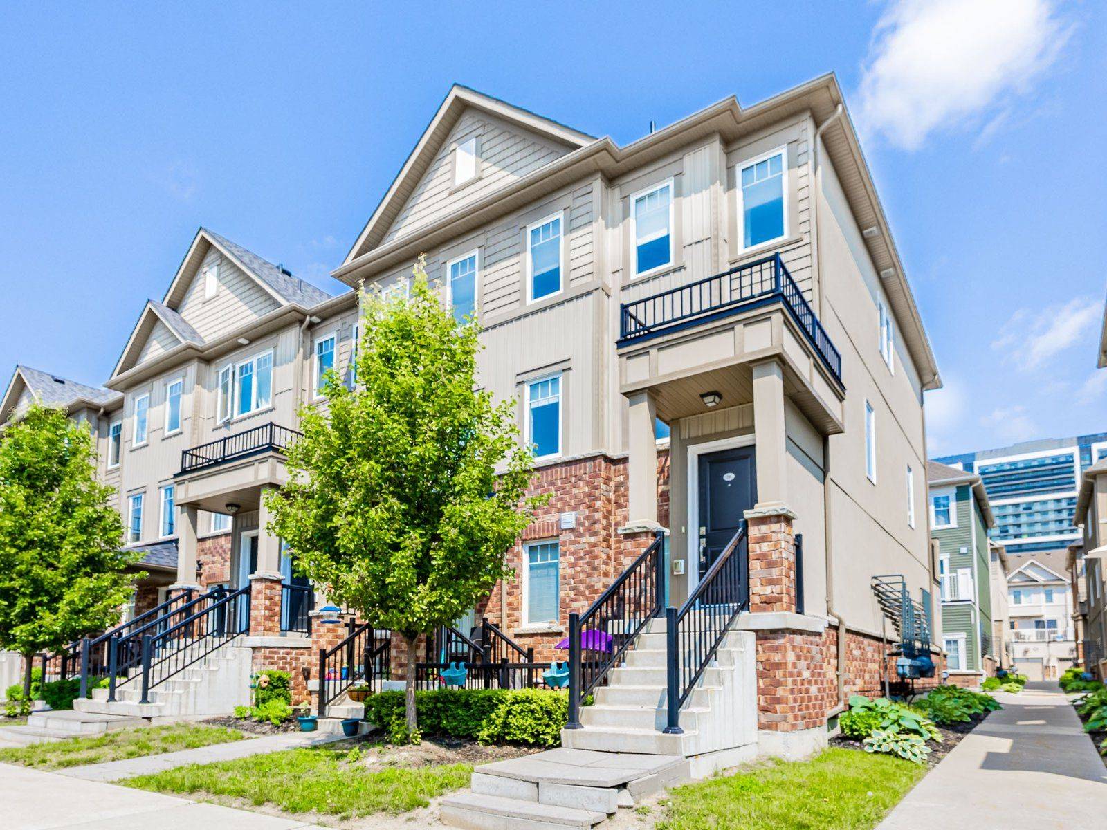 Oshawa, ON L1L 0M6,2500 Hill Rise CT #28