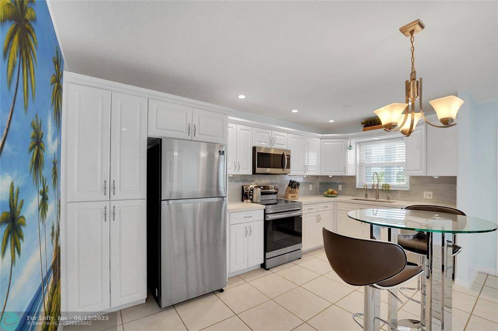 Pompano Beach, FL 33062,2860 NE 14th Street Cswy  #306D