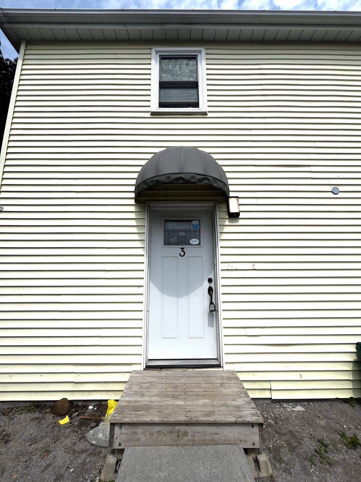 Barrie, ON P0A 1C0,256 Dunlop ST #3