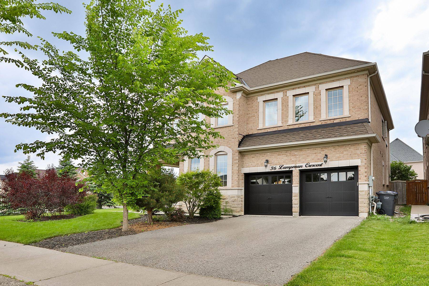 36 Lampman CRES, Brampton, ON L6X 0E4