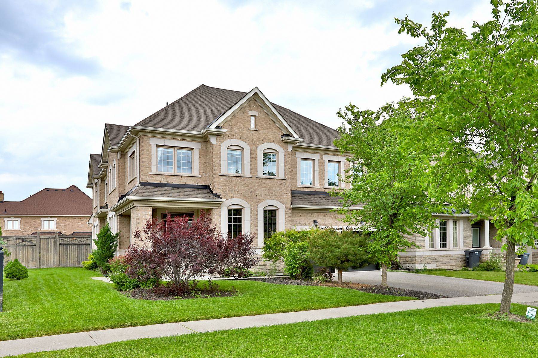 Brampton, ON L6X 0E4,36 Lampman CRES
