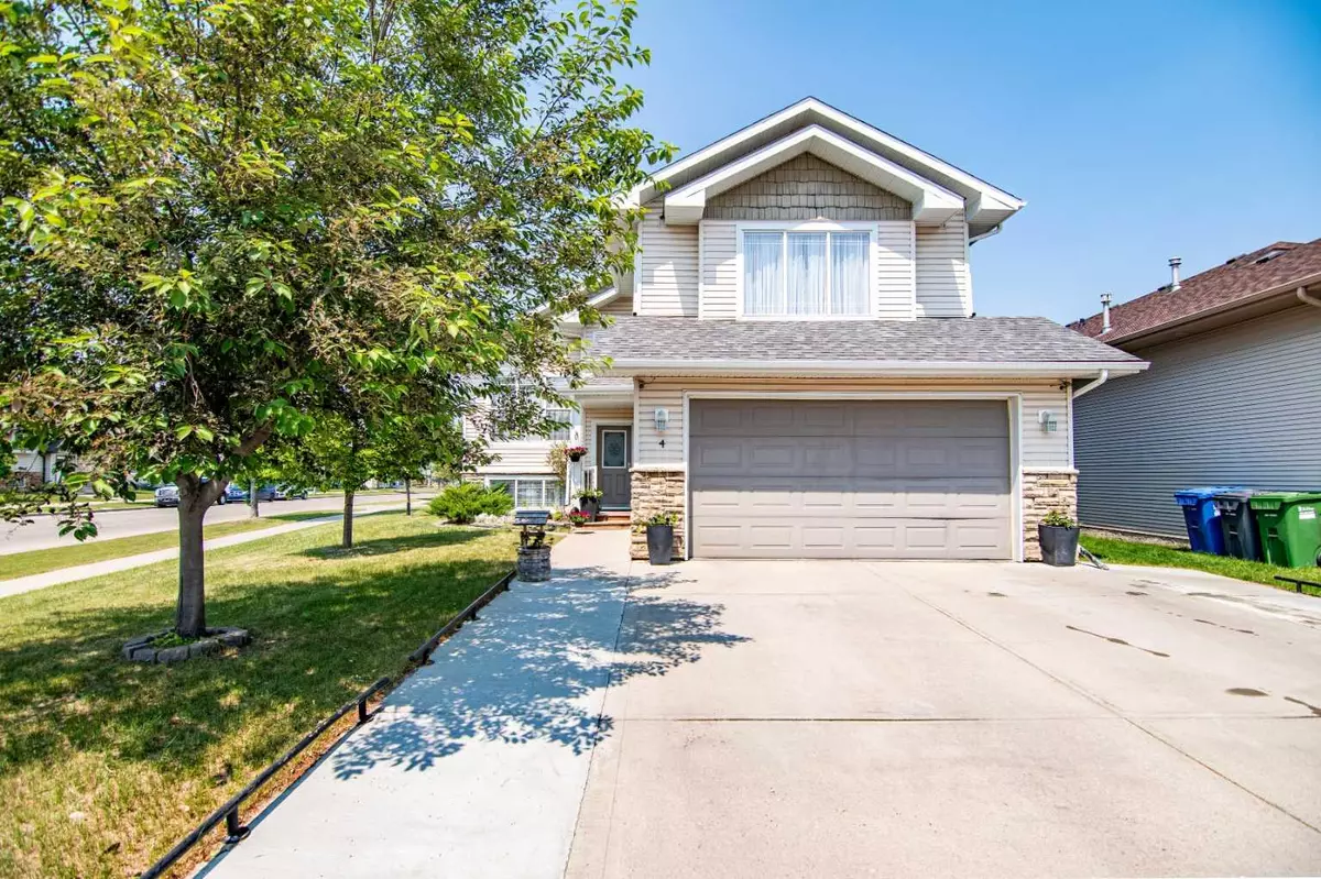 Red Deer, AB T4R 0B8,4 Isbister Close
