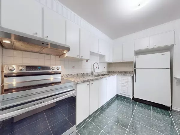 Mississauga, ON L5A 3R6,1320 Mississauga Valley BLVD #406
