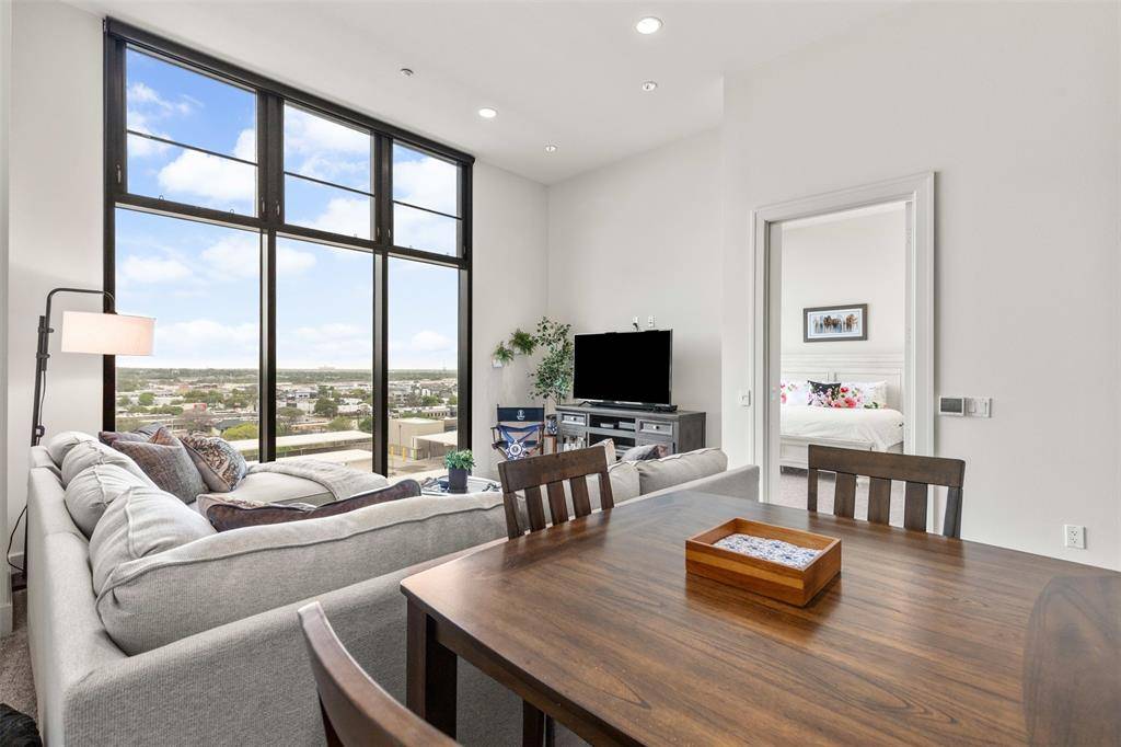 Fort Worth, TX 76107,3100 W 7th Street #804
