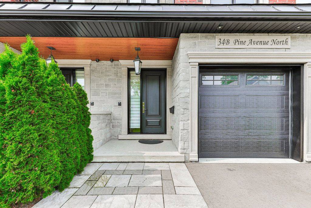 Mississauga, ON L5H 2P8,34B Pine AVE N