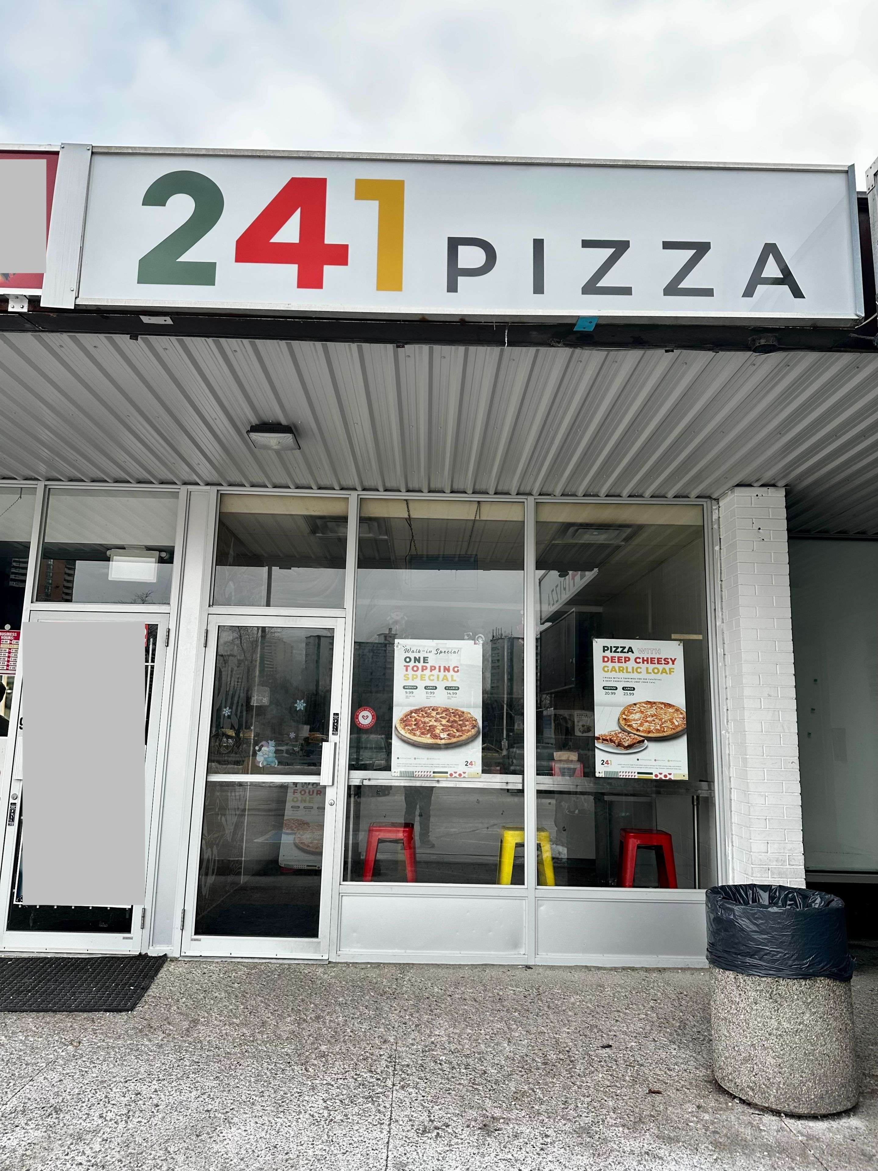 235 Dixon RD ##10, Toronto W09, ON M9P 2M5