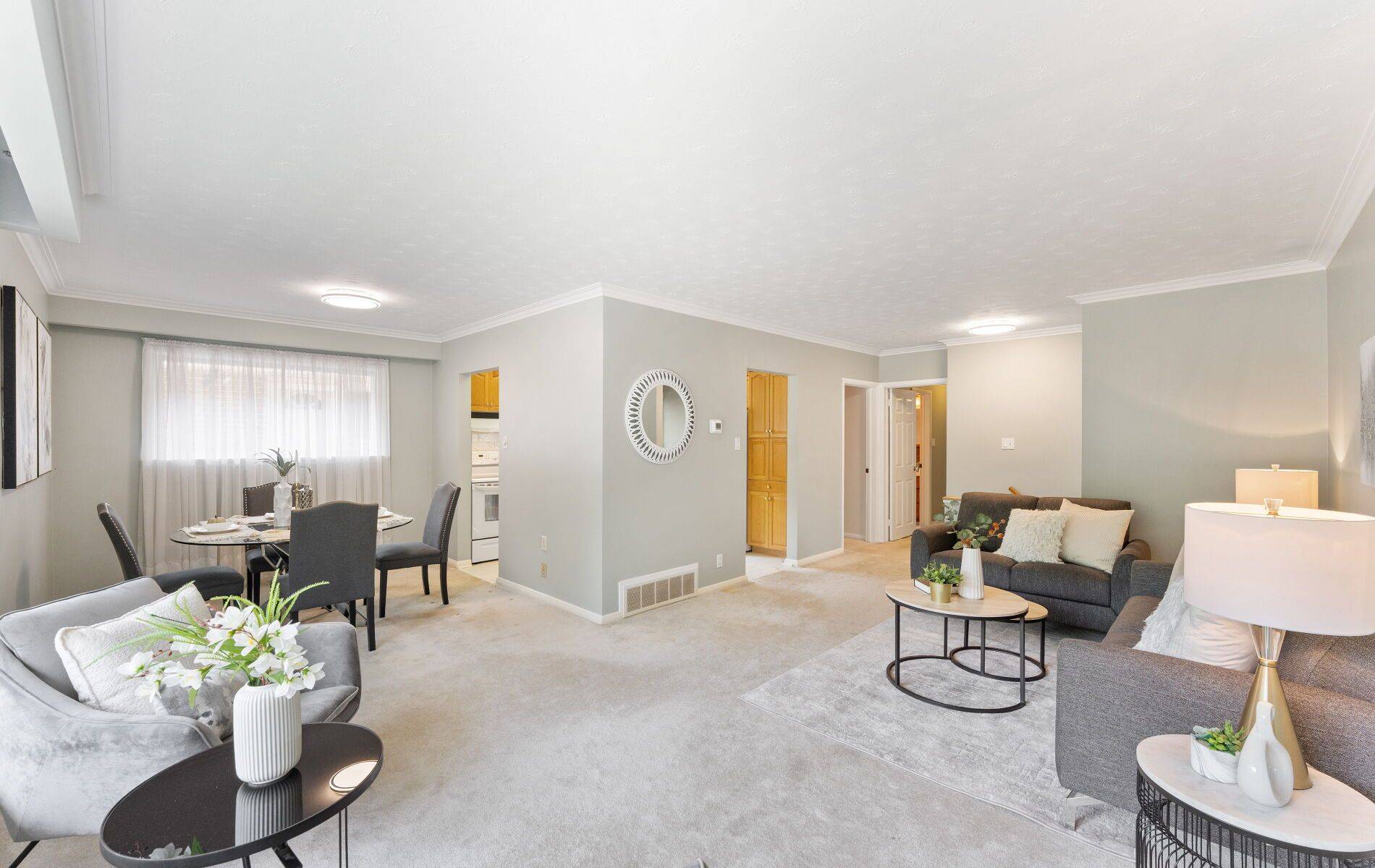 Toronto W08, ON M9C 4M1,92 Inverdon RD