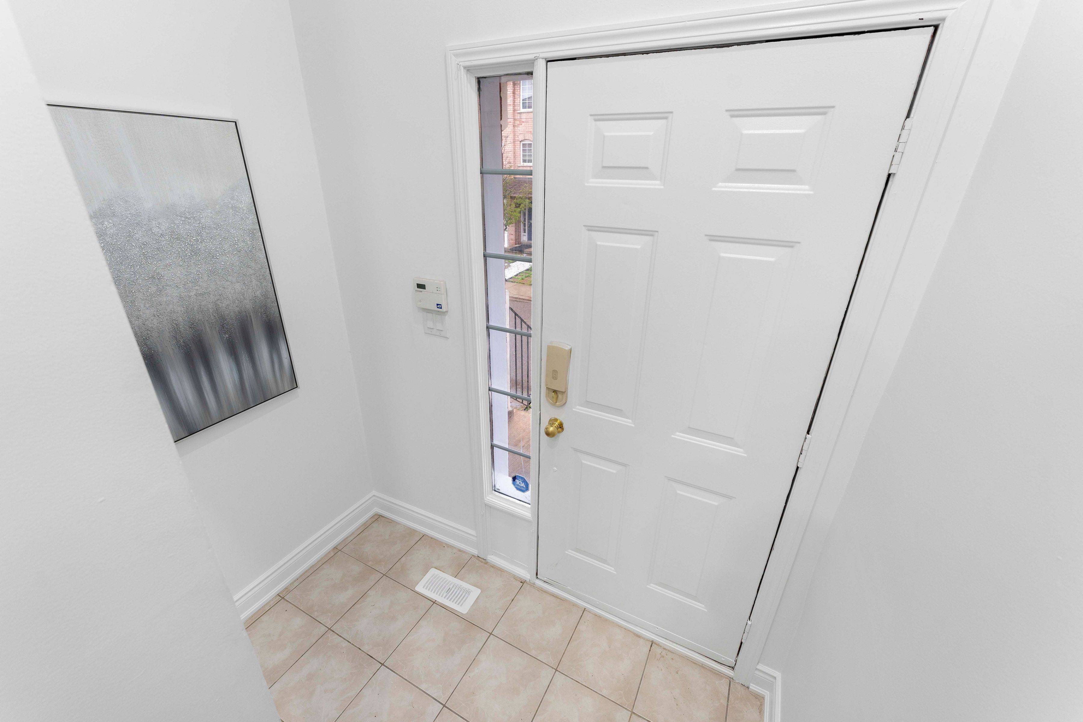 Mississauga, ON L4Z 4C9,80 Acorn PL #28
