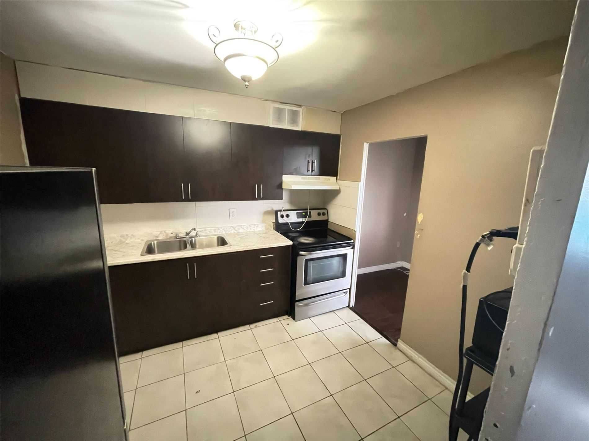 Toronto W10, ON M9V 2B4,60 Stevenson RD #203