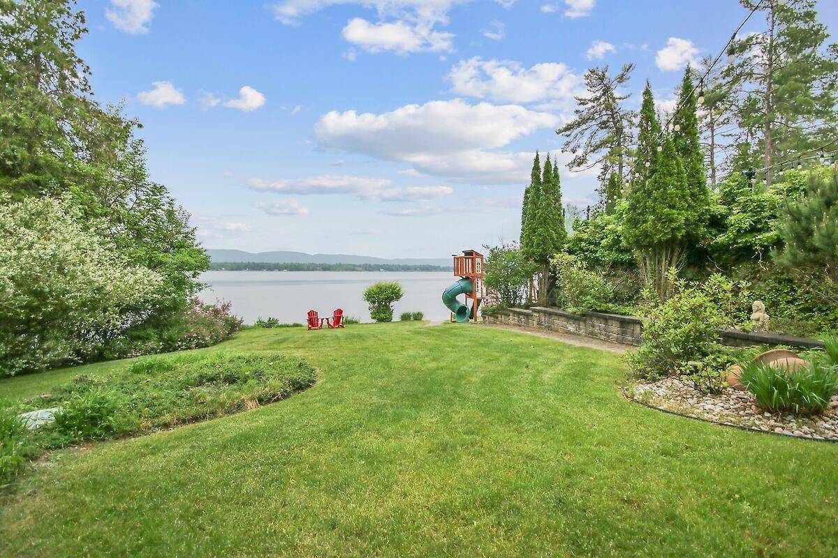 Constance Bay - Dunrobin - Kilmaurs - Woodlawn, ON K0A 1T0,3886 Armitage AVE