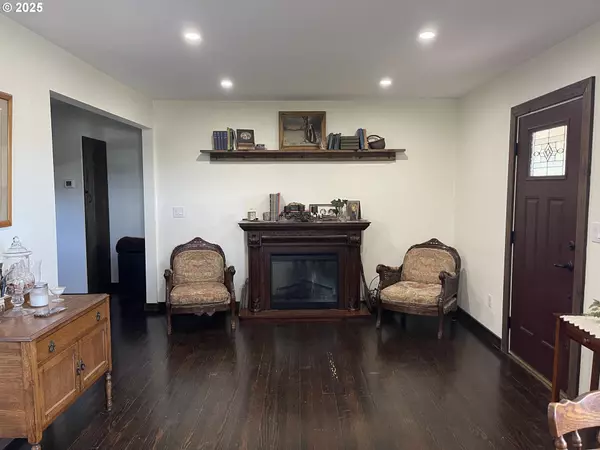 Sheridan, OR 97378,24291 SW ROGERS RD
