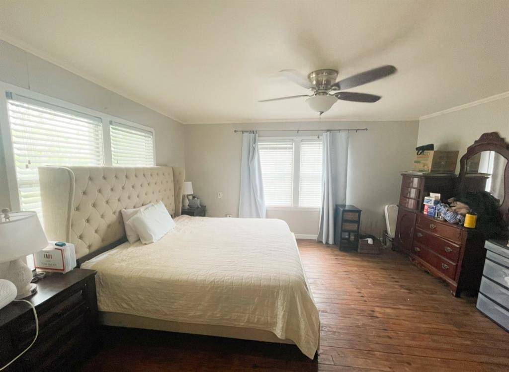 Crawford, TX 76638,6564 lone star Parkway N