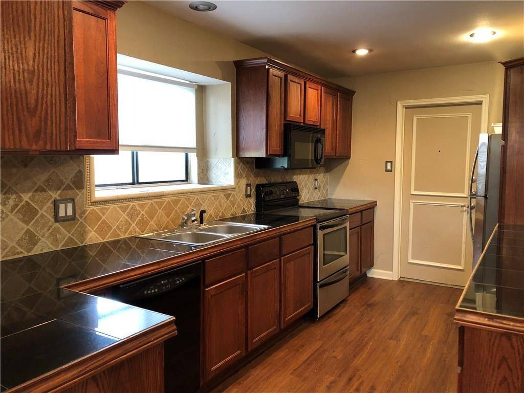 Plano, TX 75025,1004 Simon Drive