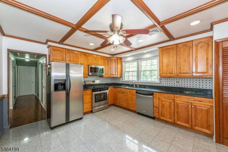 Roxbury Twp., NJ 07876,11 Putters Road
