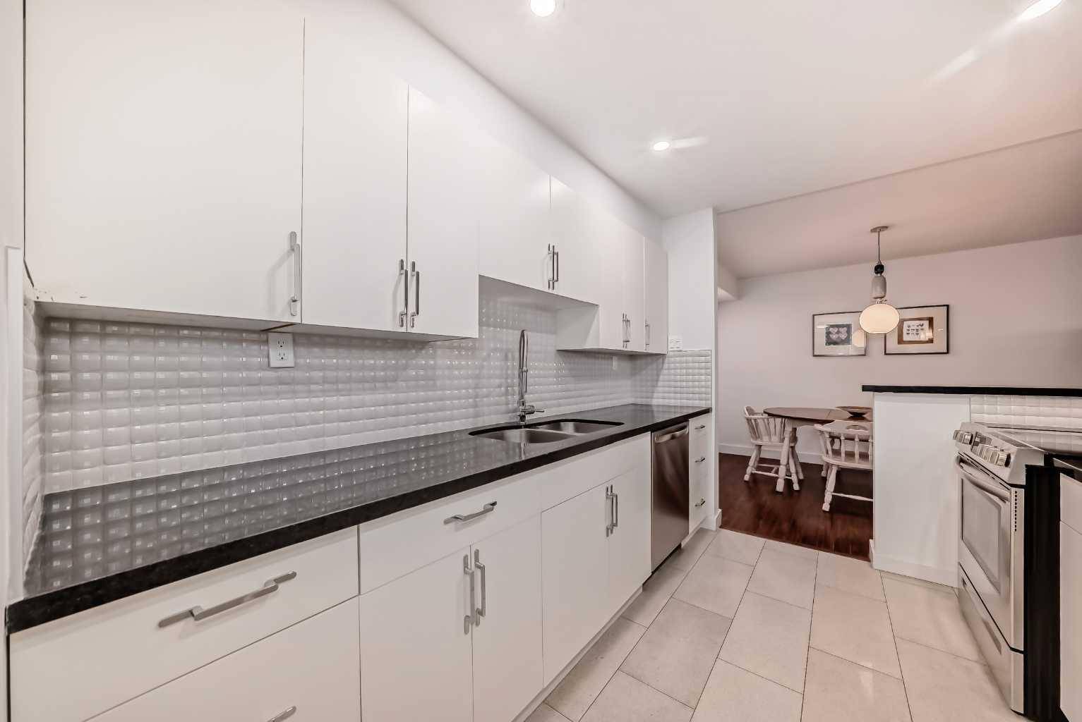 Calgary, AB T2S 0K8,133 25 AVE Southwest #4B