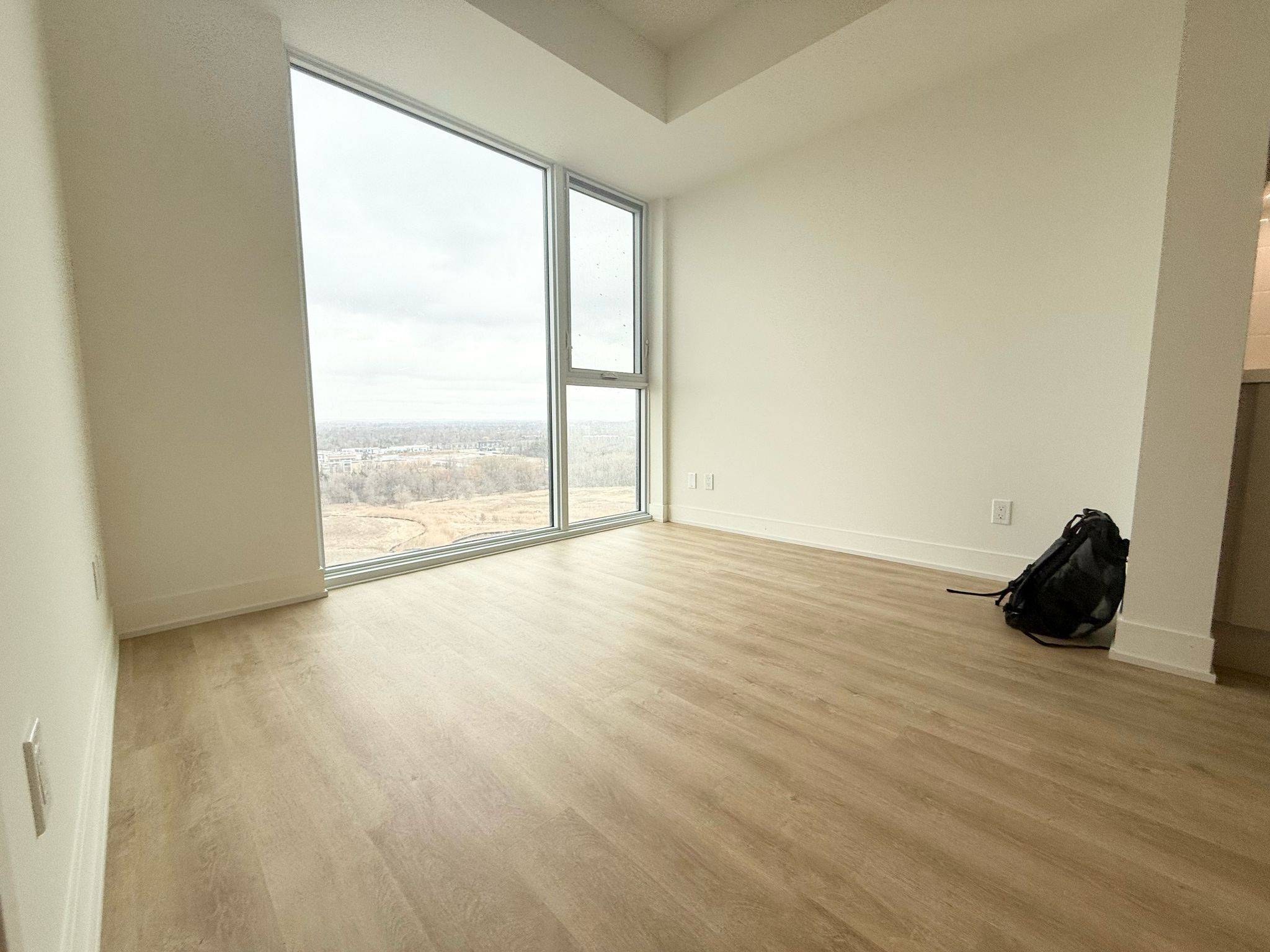 Markham, ON L6G 0H9,56 ANDRE DE GRASSE ST #1917