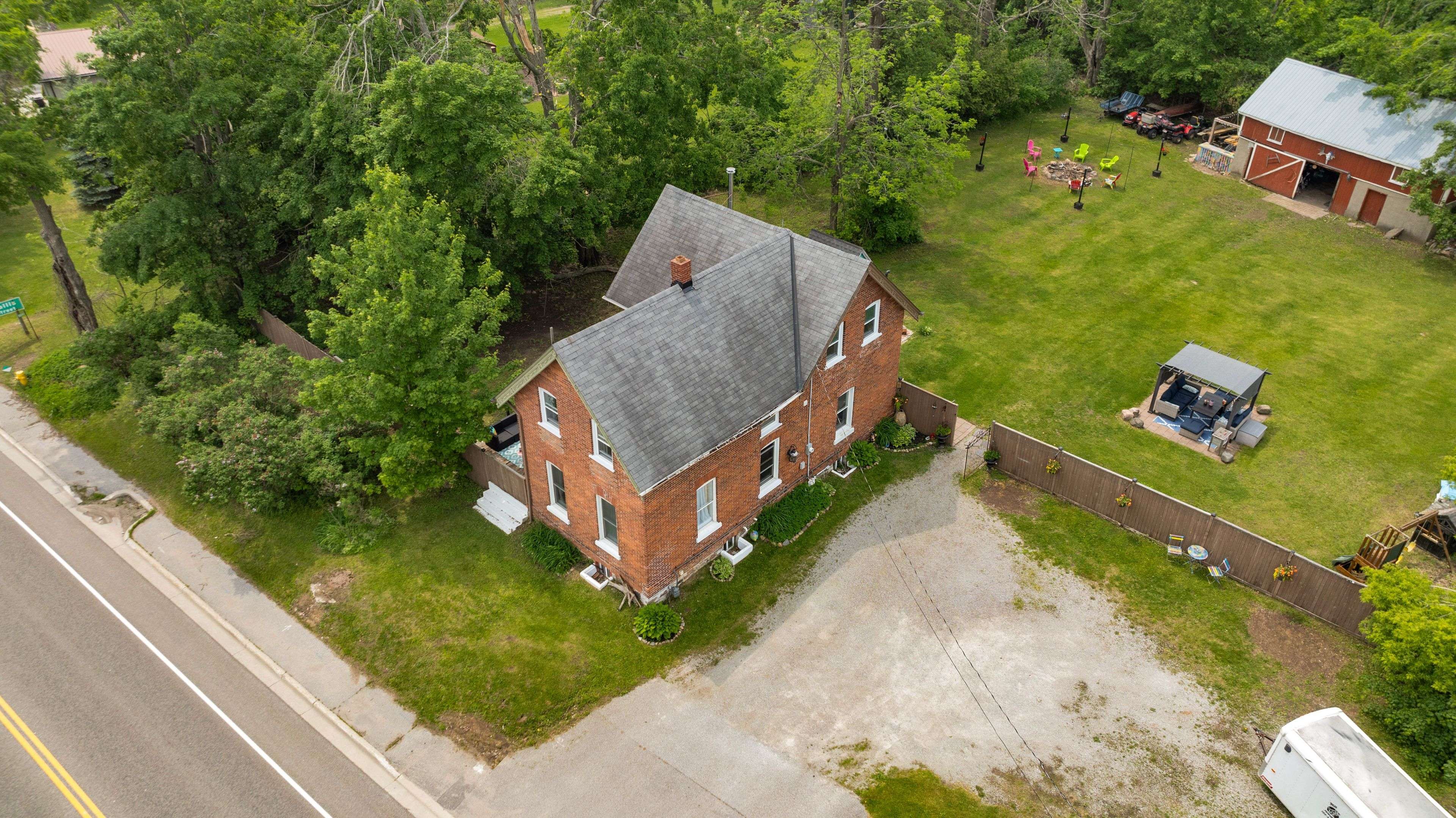Oro-medonte, ON L3V 8C5,9850 Highway 12 N/A