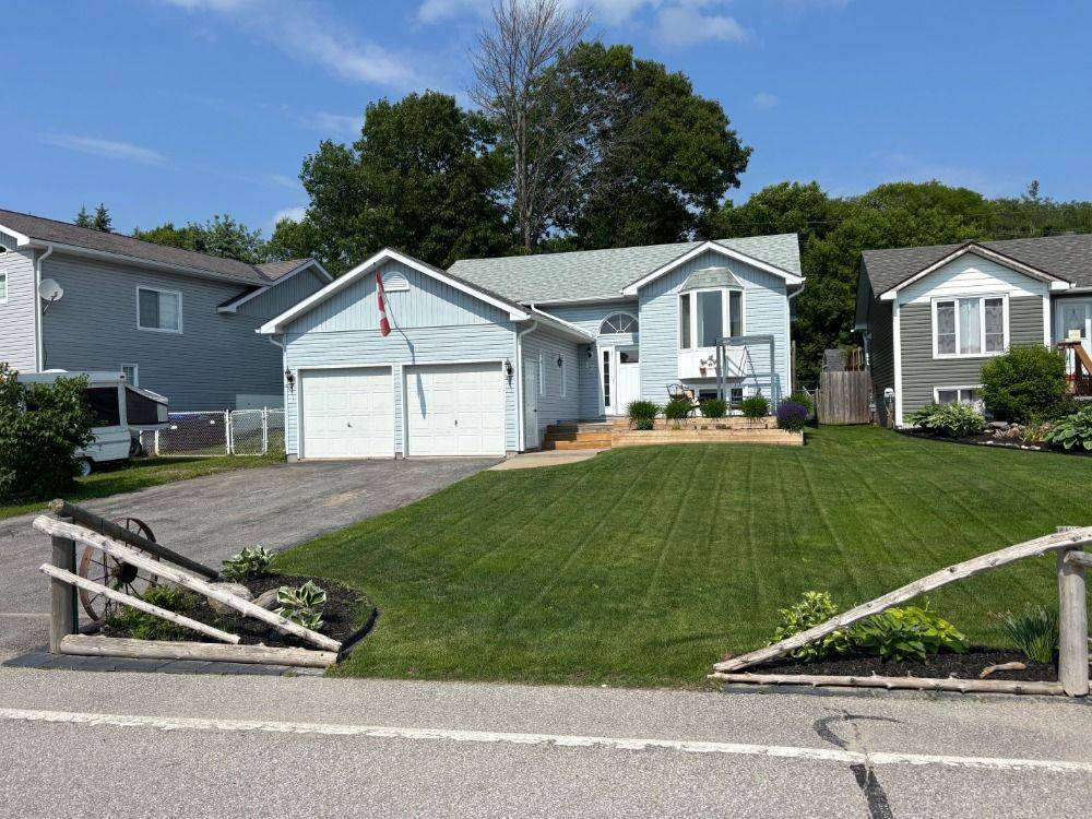 Penetanguishene, ON L9M 1V9,42 Byrnes CRES