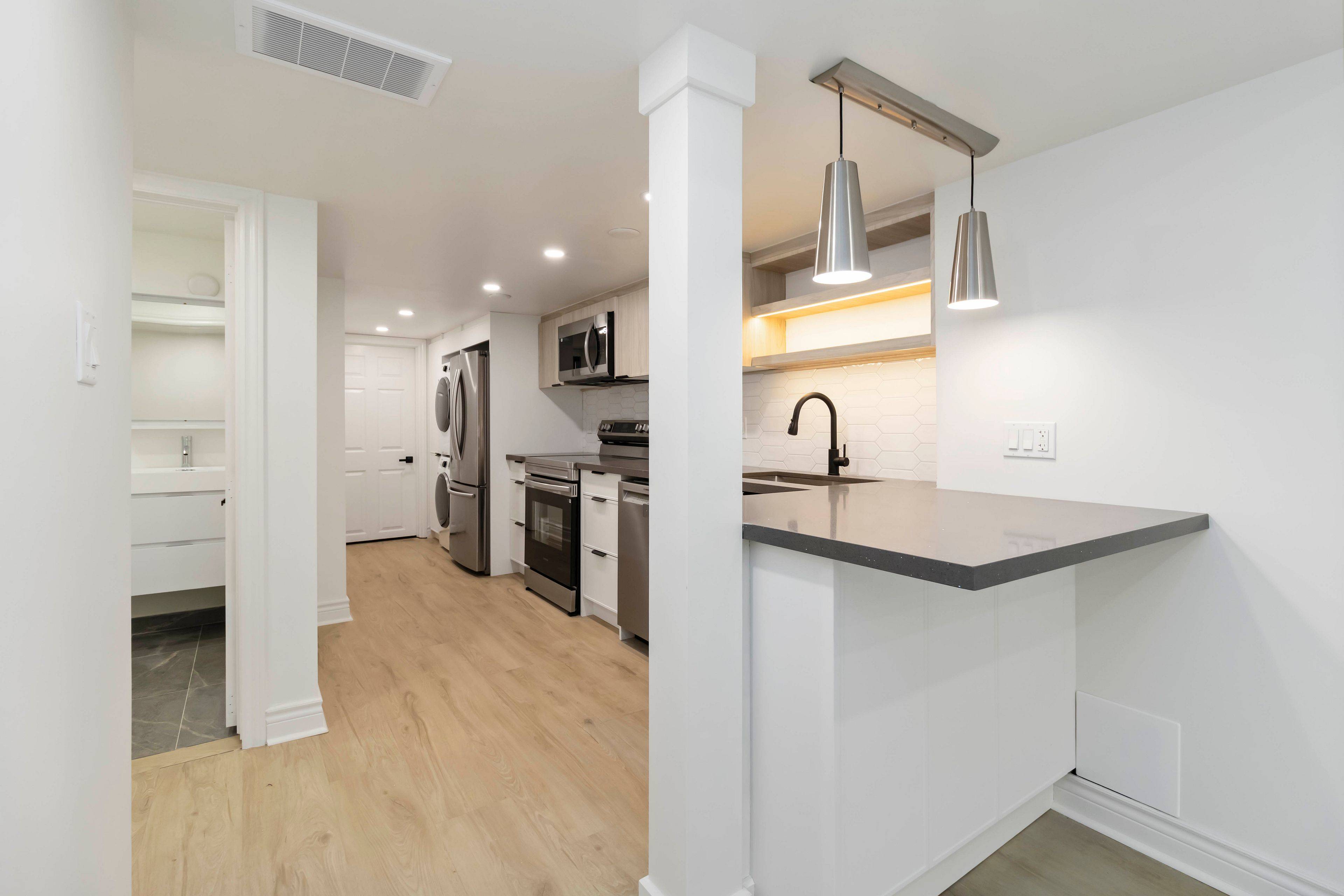 Mississauga, ON L5V 3C2,4268 Goldenrod CRES #Basement