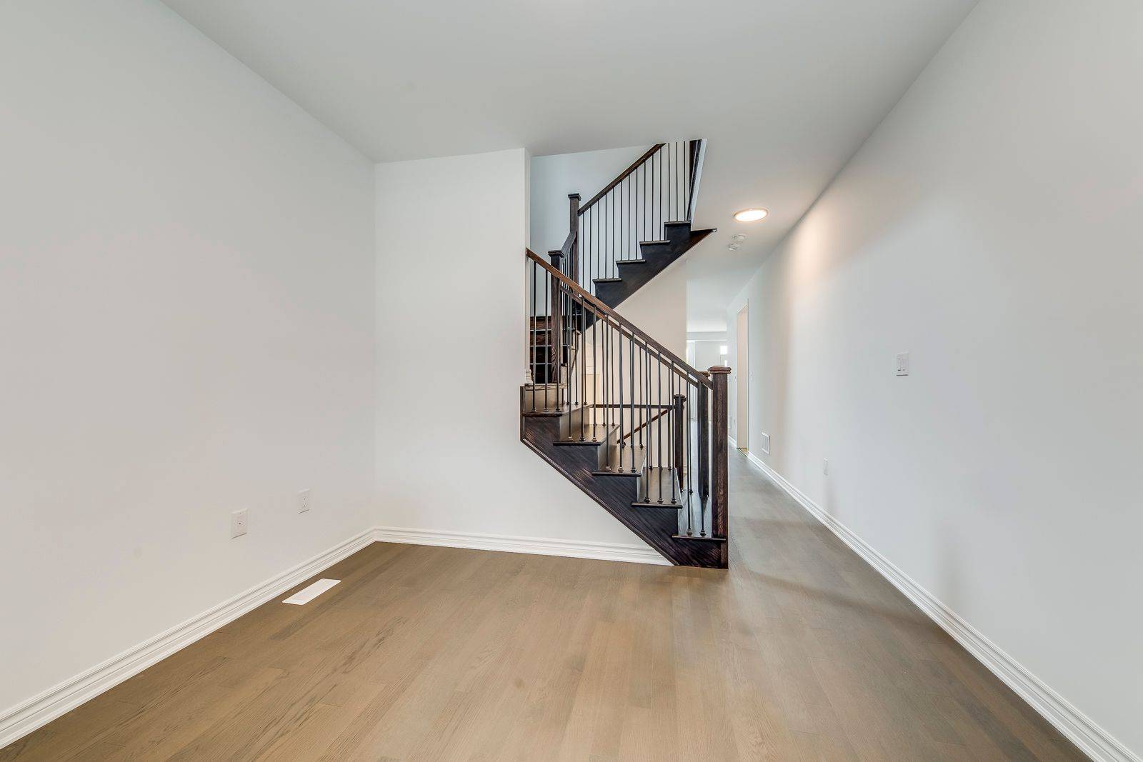 Oakville, ON L6H 8A7,3099 John McKay BLVD