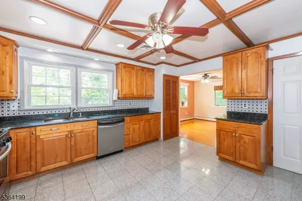 Roxbury Twp., NJ 07876,11 Putters Road