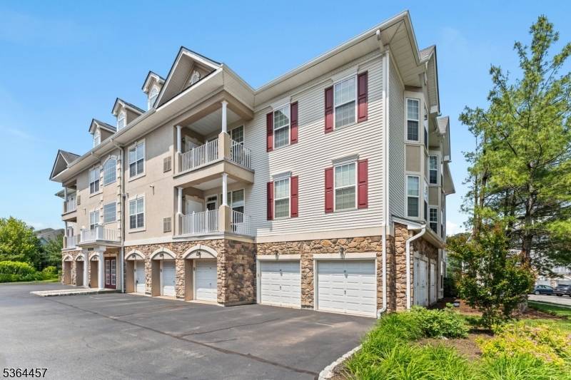 Woodland Park, NJ 07424,7 Cliff Rd #C1