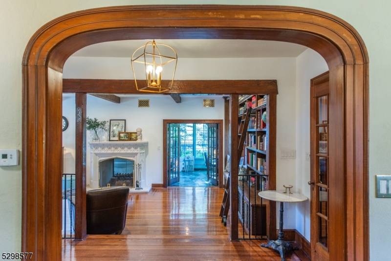 Montclair Twp., NJ 07043,3 Greenview Way