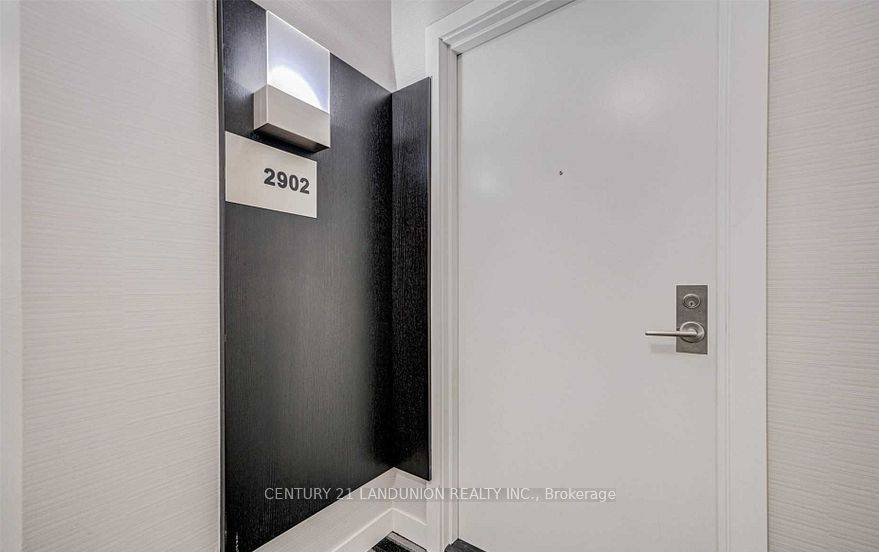 Toronto C08, ON M4Y 2J4,28 Ted Rogers WAY #2902