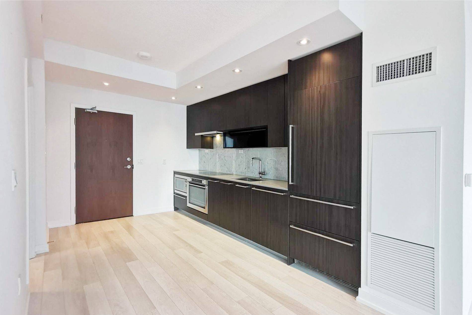 Toronto C15, ON M2K 0E4,117 McMahon DR #1108