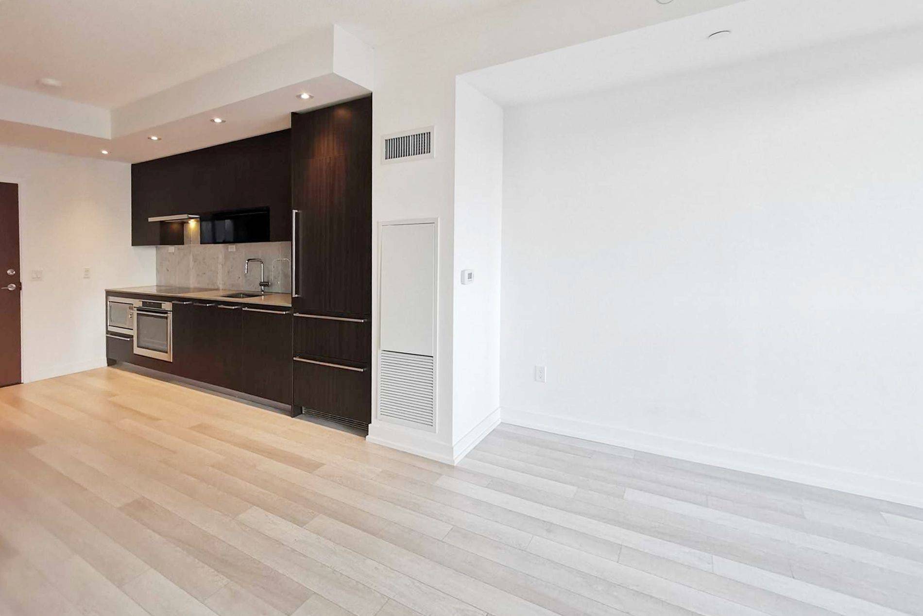 Toronto C15, ON M2K 0E4,117 McMahon DR #1108
